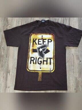 Y2k Vintage Famous Stars &‎ Straps graphic t-shirt mens medium.